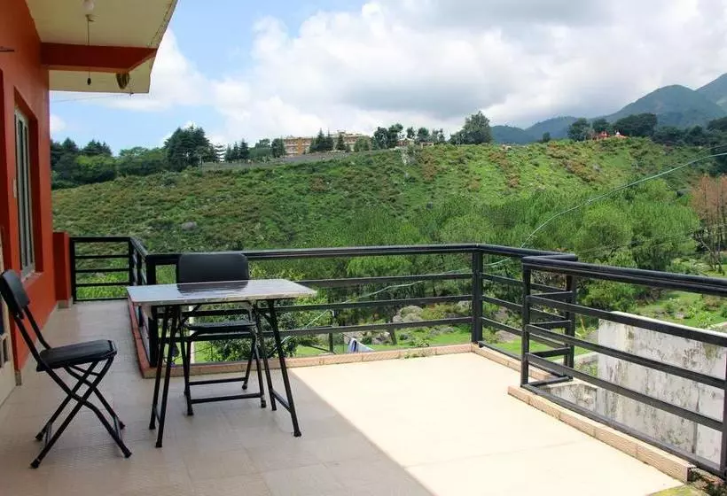 Hobo Hostel