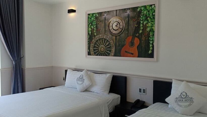 هتل Levan