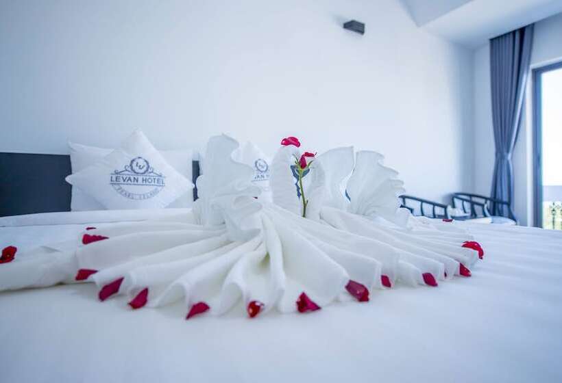 هتل Levan