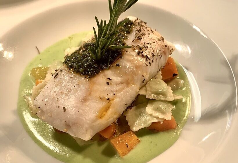 هتل Maison De Famille Les 5 Frères