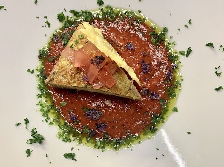 هتل Maison De Famille Les 5 Frères