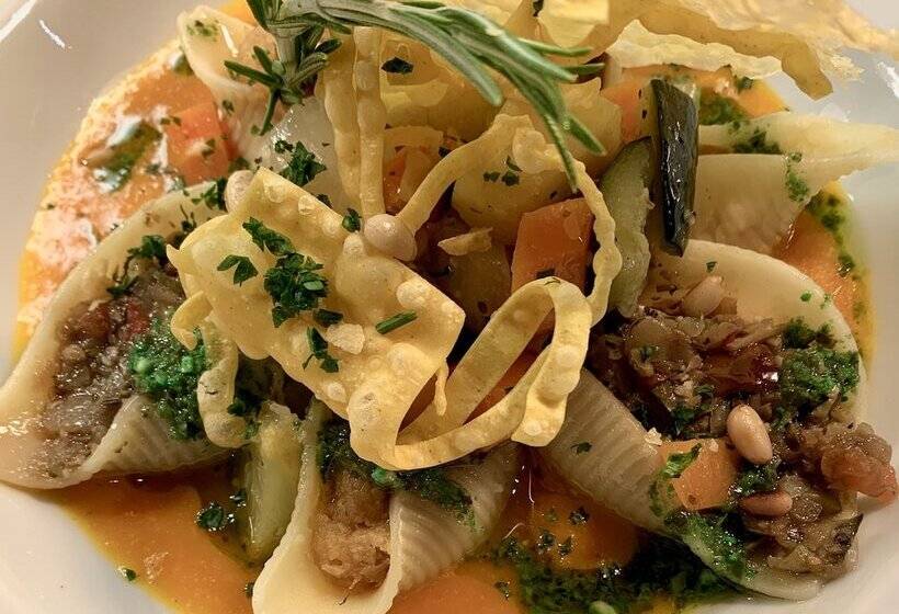 هتل Maison De Famille Les 5 Frères