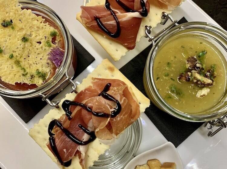 هتل Maison De Famille Les 5 Frères