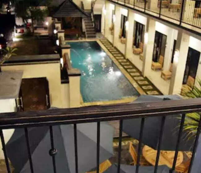 Hotelli Tirtha Canggu Suites