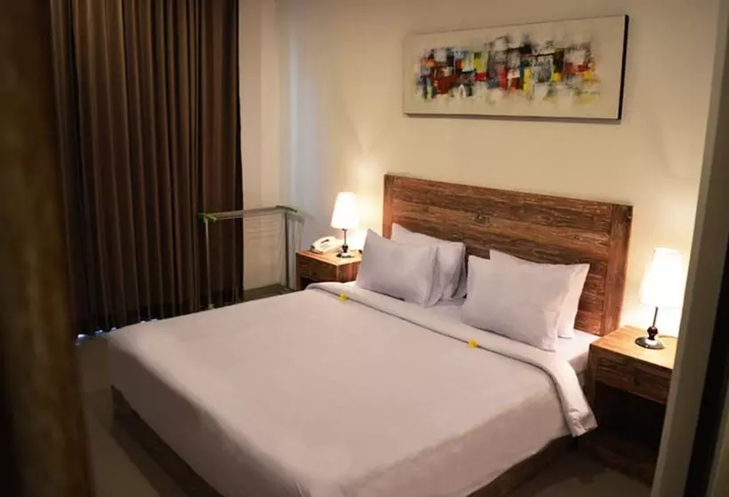 Hotelli Tirtha Canggu Suites