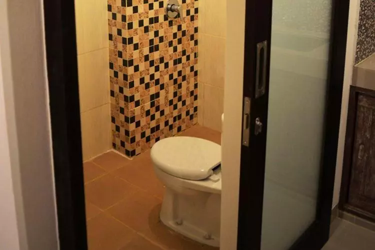 Hotelli Tirtha Canggu Suites