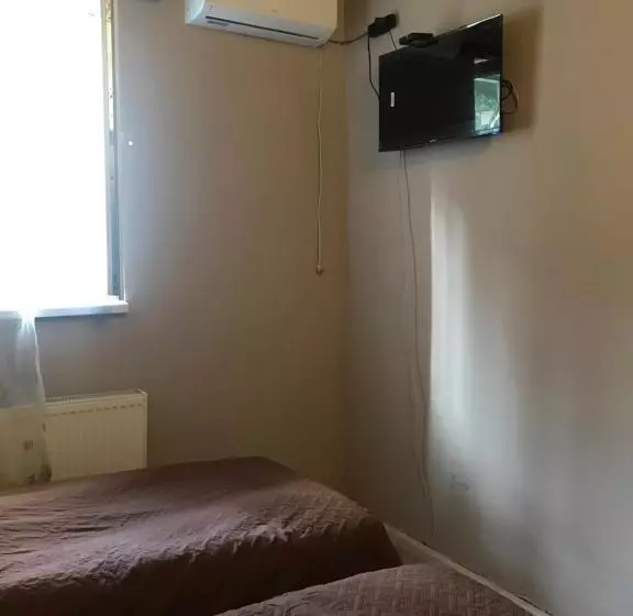 Riverside Hostel Borjomi