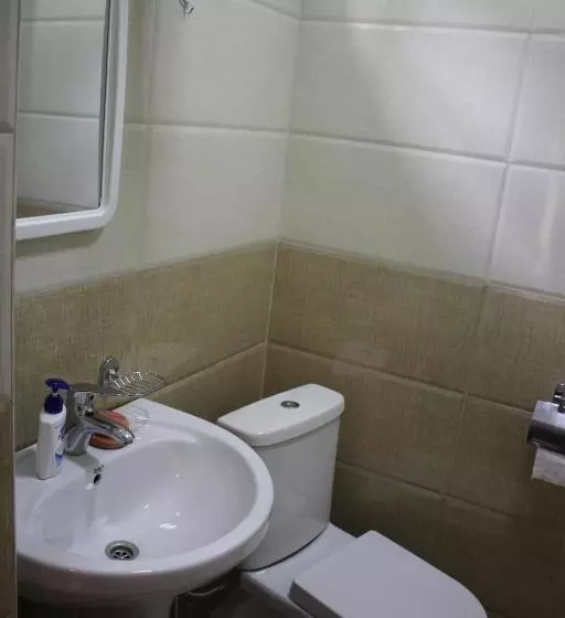 Riverside Hostel Borjomi