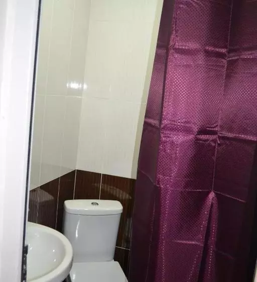 Riverside Hostel Borjomi