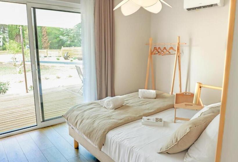 민박 Les Gîtes De Laure L Eden Romantique, Chambres Hôtes, Spa Privé, Couloir De Nage, Adults Only