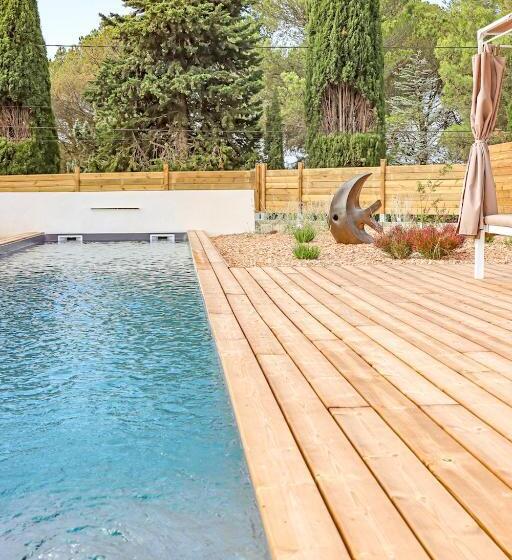 민박 Les Gîtes De Laure L Eden Romantique, Chambres Hôtes, Spa Privé, Couloir De Nage, Adults Only