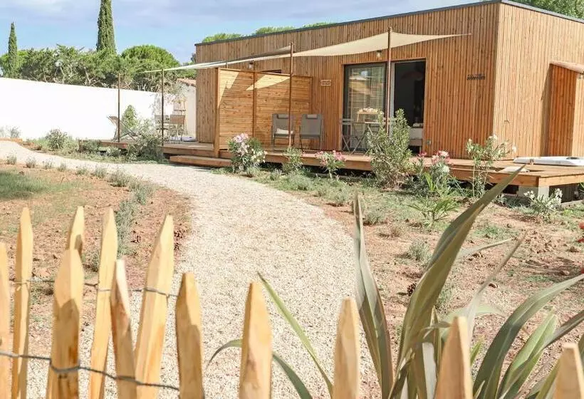 Aamiaismajoitus (B&B) Les Gîtes De Laure   L Eden Romantique, Chambres Hôtes, Spa Privé, Couloir De Nage, Adults Only