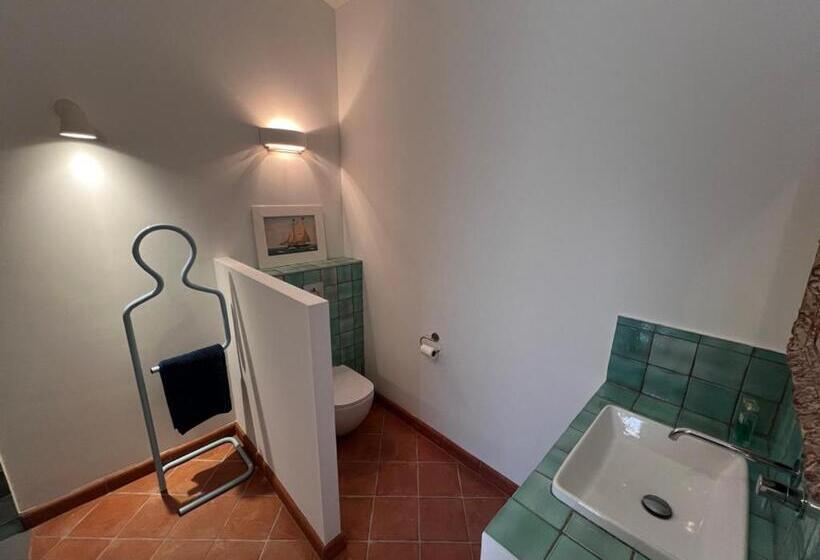 مبيت وإفطار Pool House