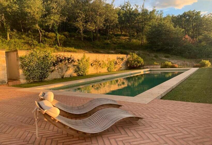 مبيت وإفطار Pool House