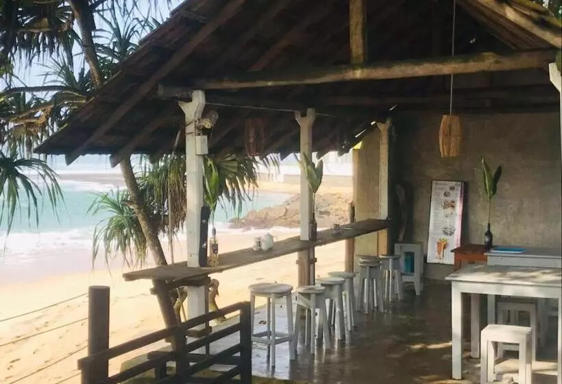 Aamiaismajoitus (B&B) Sooriya Villa