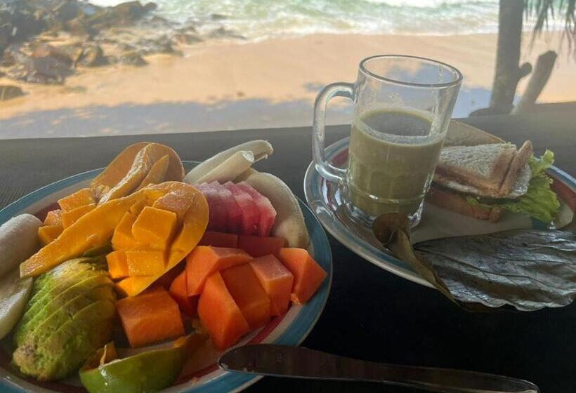 Bed and Breakfast Sooriya Villa