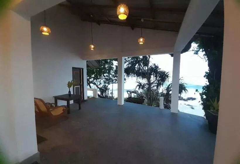 Aamiaismajoitus (B&B) Sooriya Villa