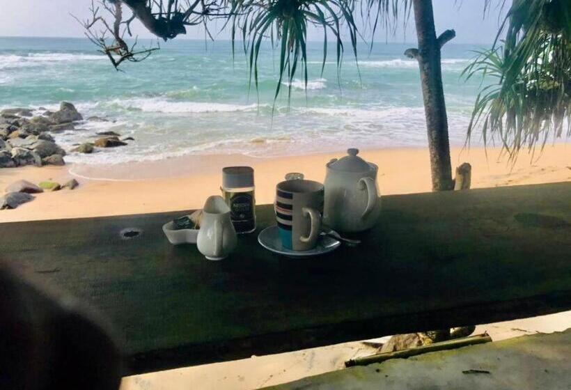 Bed and Breakfast Sooriya Villa