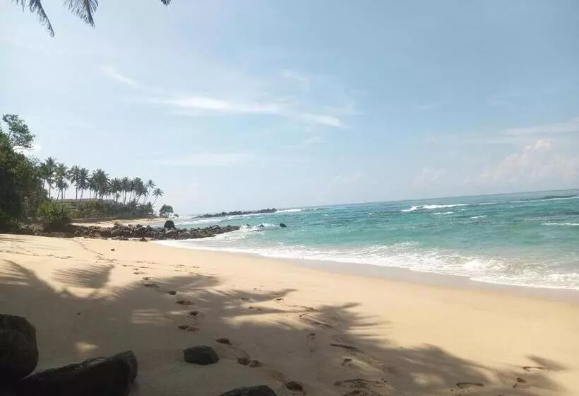 Aamiaismajoitus (B&B) Sooriya Villa