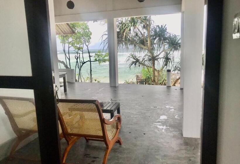 Bed and Breakfast Sooriya Villa