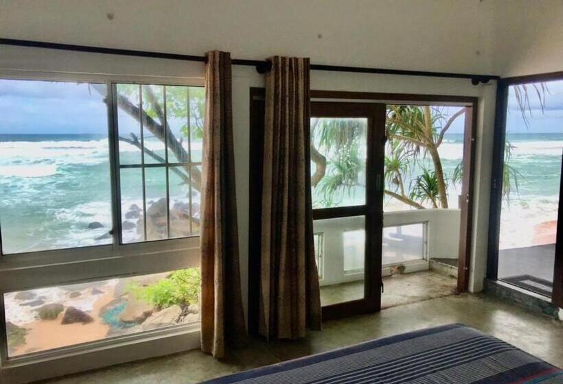 Bed and Breakfast Sooriya Villa