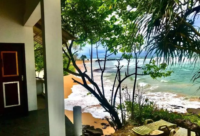 Aamiaismajoitus (B&B) Sooriya Villa