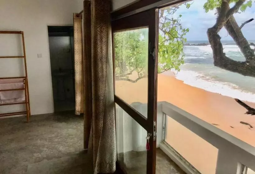 Aamiaismajoitus (B&B) Sooriya Villa