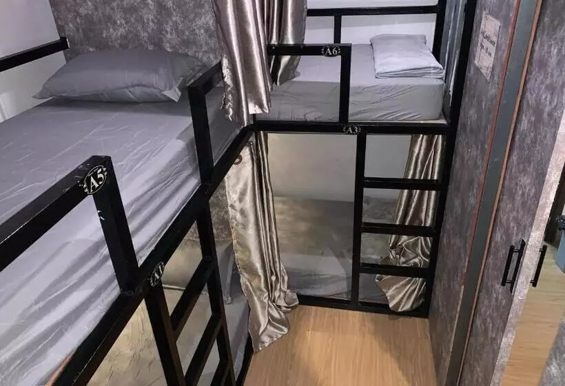 Homey Hostel Khaosan