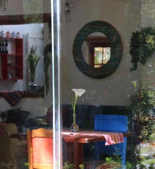 בית מלון כפרי Natural Human Boutique Sanctuary   Sacred Valley Peru