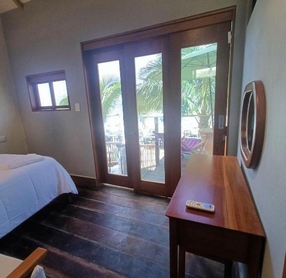 ホテル Pixan Bungalows