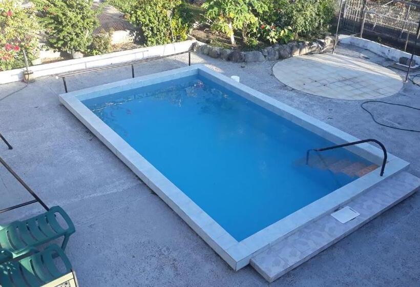 Bed and Breakfast Newtown Beach Bed And Bath