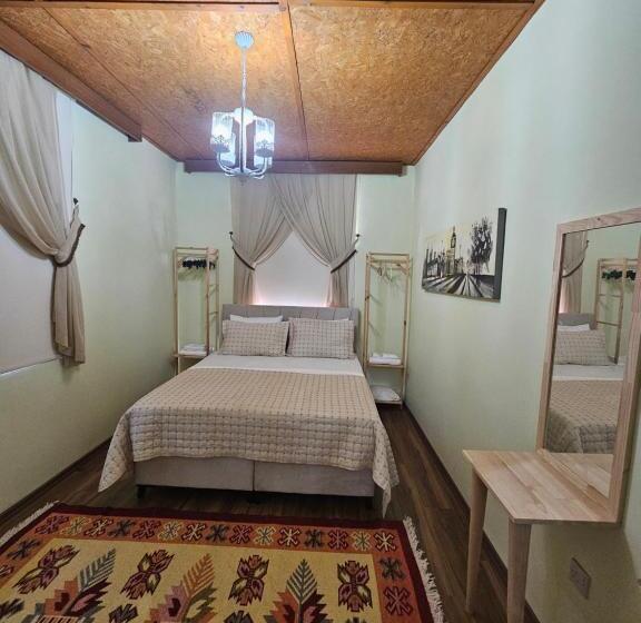 پانسیون Burcu Guest Home