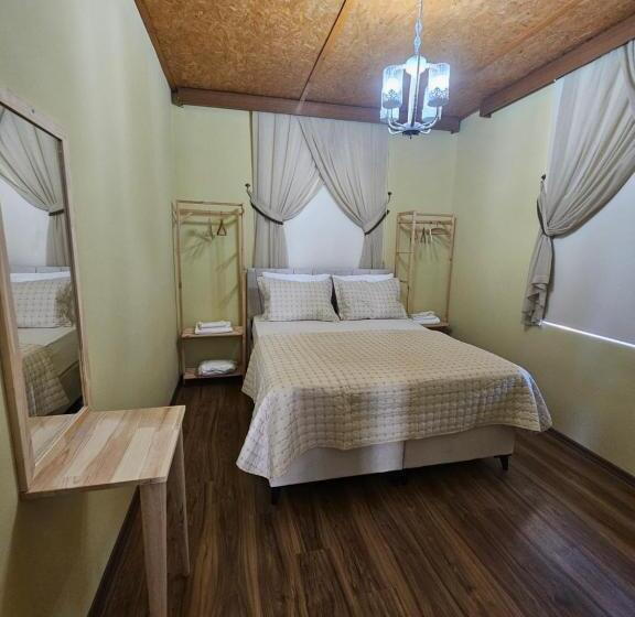 پانسیون Burcu Guest Home