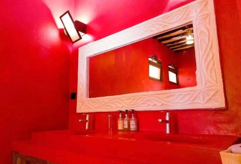 Lomakeskus Swahili Palace Zanzibar