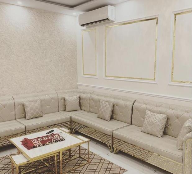 شقق مباركية للشقق المخدومة