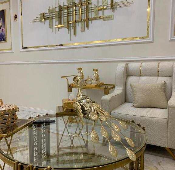 شقق مباركية للشقق المخدومة