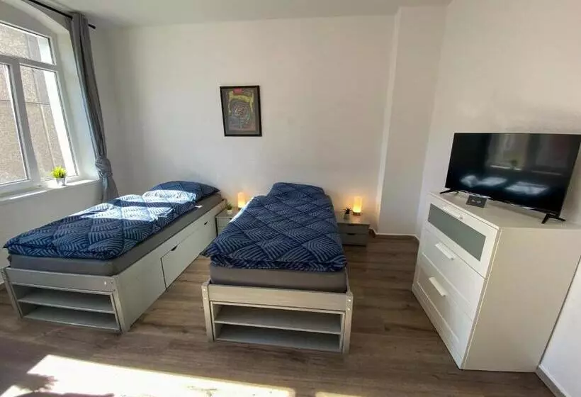 هتل Monteurzimmer