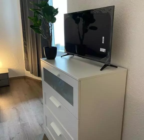 هتل Monteurzimmer