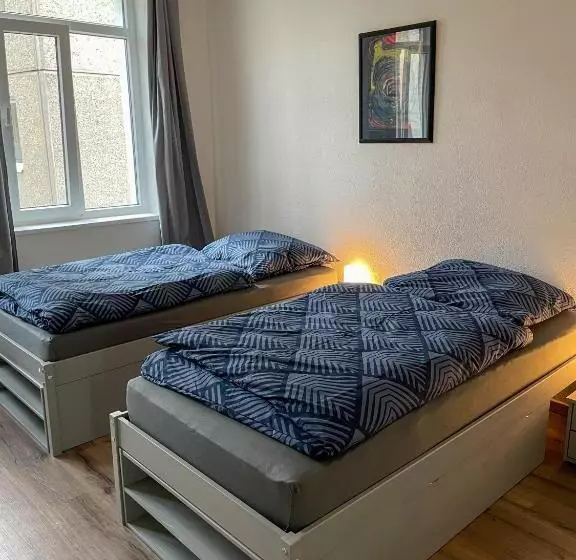 هتل Monteurzimmer