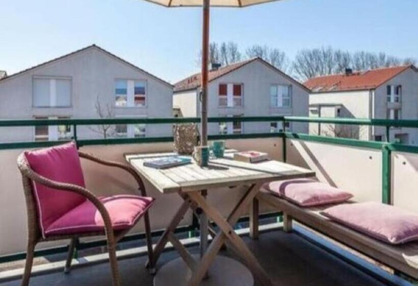 Hotel Waldstr 34 Wo 05