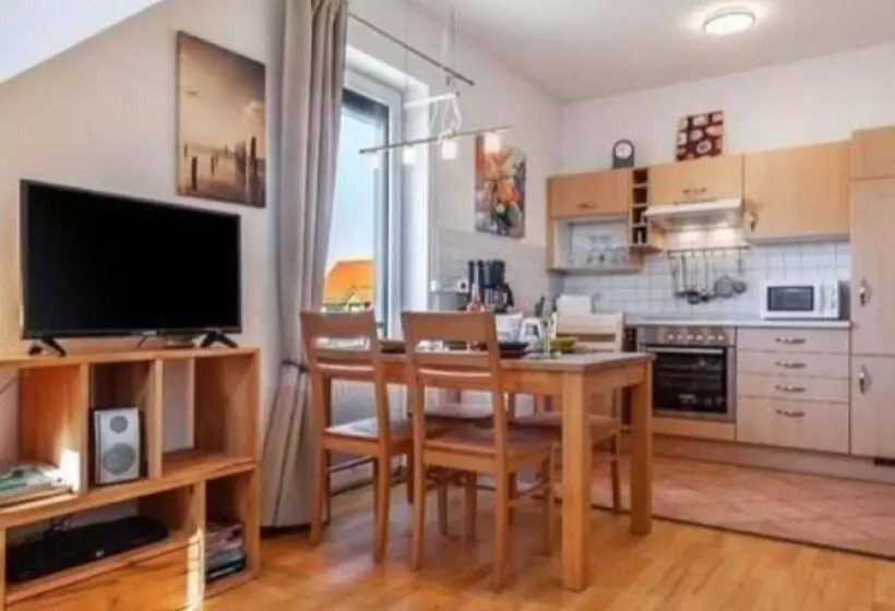 Hotelli Waldstr 34 Wo 05