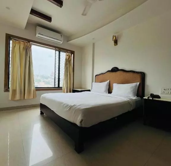 Metro Hotel Nathdwara , 500mtr 10min Walking From Shreenathji Temple