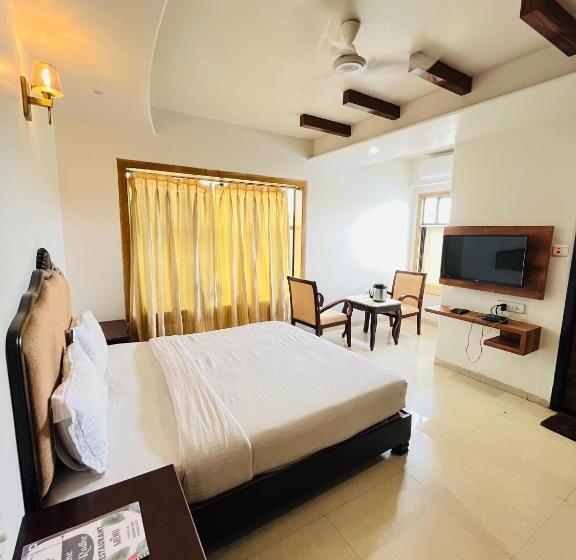 Metro Hotel Nathdwara , 500mtr 10min Walking From Shreenathji Temple