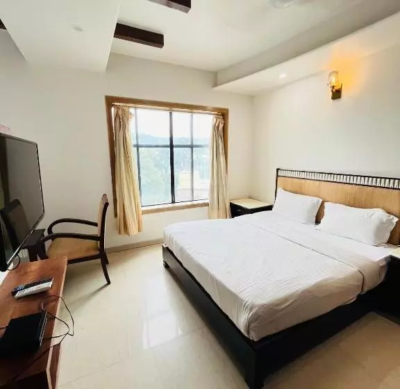 Metro Hotel Nathdwara , 500mtr 10min Walking From Shreenathji Temple