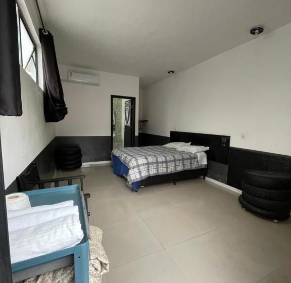 پانسیون Motogaragem