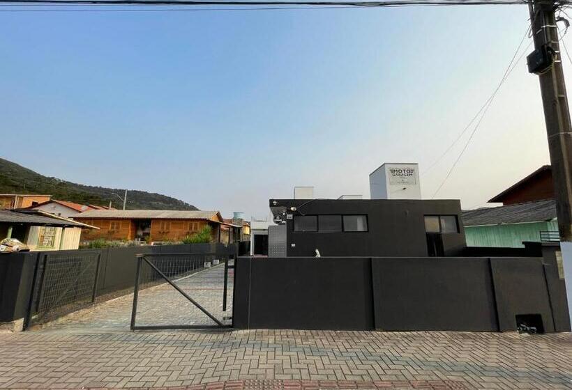 پانسیون Motogaragem