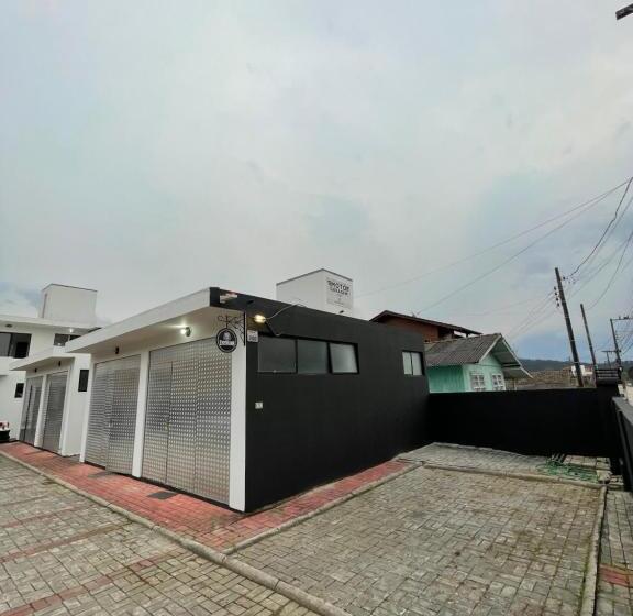 پانسیون Motogaragem