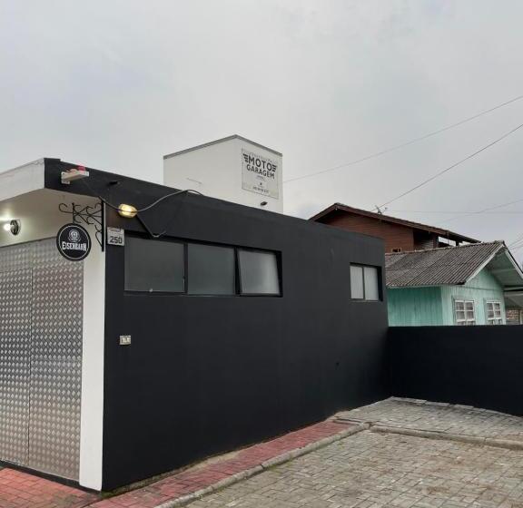 پانسیون Motogaragem