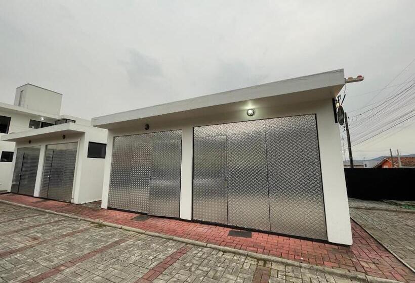 پانسیون Motogaragem