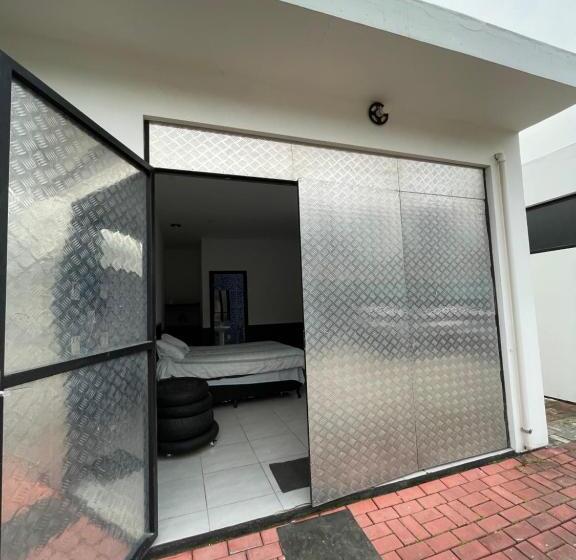 پانسیون Motogaragem